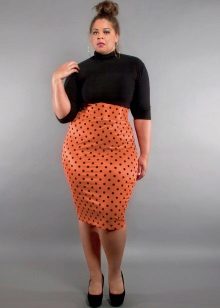 polka dot φούστα μολύβι για παχύσαρκες γυναίκες