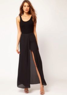 Lång svart kjol för sommaren