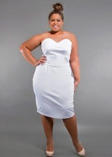 Falda blanca de verano para mujer obesa.