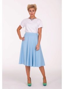 mėlyna sijonas su elastinga