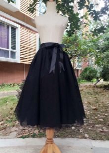 Negru fusta midi cu arc de partea
