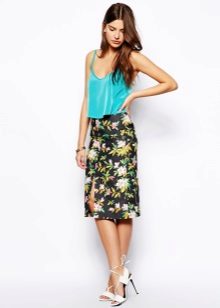 Flowered summer skirt