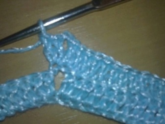 Pletení koketa na šaty pro dívku do roku - krok 3