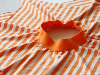 hvordan man syr en tyggegummi til nederdelen med egne hænder
