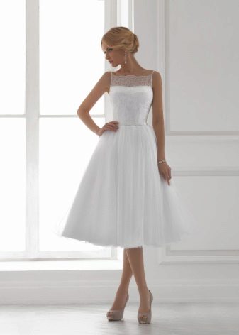 Lady White trumpos vestuvių suknelė