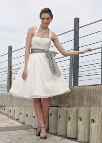 Сватбена рокля A-line за бременни булки