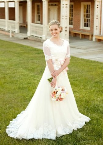 Lace Wedding Dress sederhana