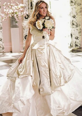 سارة باركر فستان الزفاف