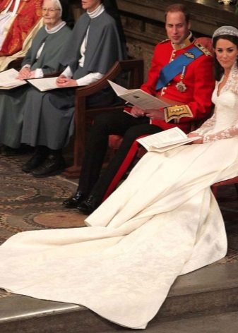 Kate Middleton Tribunal trem vestido de noiva