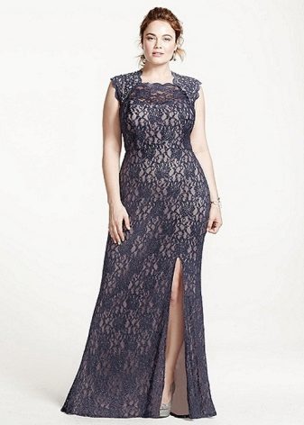 Lange jurken voor zwaarlijvige vrouwen met een A-vormig silhouet