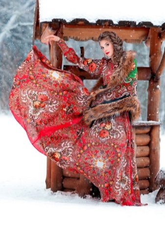 Ruházat és kiegészítők az orosz ruha számára
