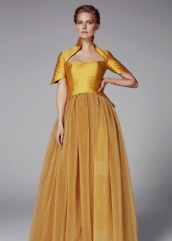 Geltona ąžuolo suknelė