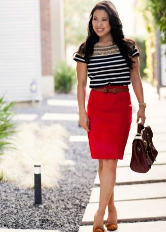 Red midi pencil skirt