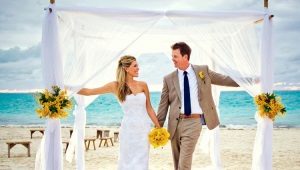 Abito da sposa cerimonia spiaggia