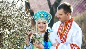 Vestuvių suknelė rusų liaudies stiliaus