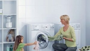 Hoe de wasmachine te reinigen met azijn?