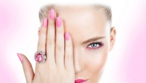 Roze manicure: verschillende kleuren en mode-ideeën