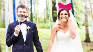 Vestuvių fotosesijų priedai: tipai, pasirinkimo ir gamybos rekomendacijos