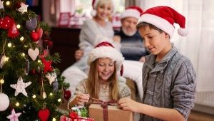 Mitä antaa lapsille jouluna?