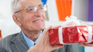 Hvad skal du give en bedstefar i 90 år?