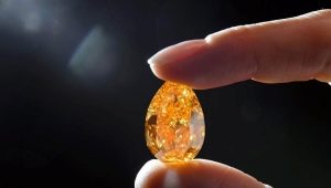 Ve světě diamantů: nejslavnější, krásné a drahé kameny