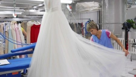 Химическо почистване на сватбена рокля