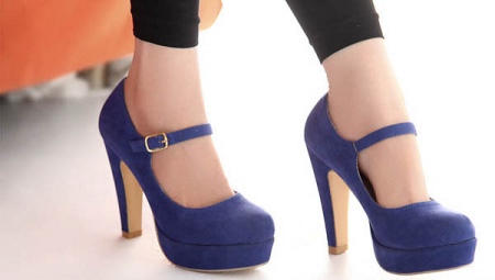 Sapatos de plataforma azul