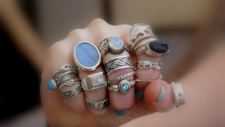 Welke vinger draag een ring?