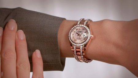 Đồng hồ đeo tay nữ Rolex