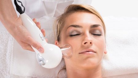Cum să efectuați un masaj facial în vid?