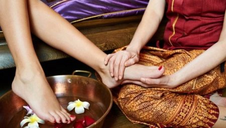 Massage des pieds: règles de base et techniques