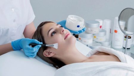 Vlastnosti procedury pro měkké atraumatické čištění obličeje