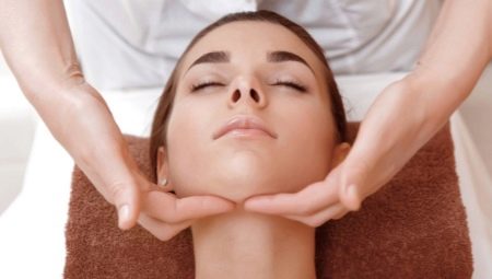 Kosmetikos veido masažo technologija