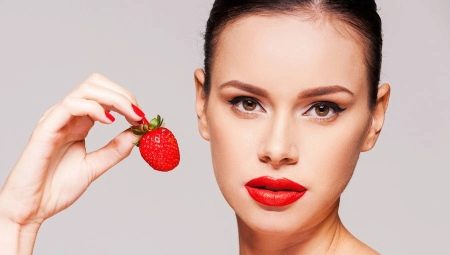 Strawberry ansiktsmasker hemma