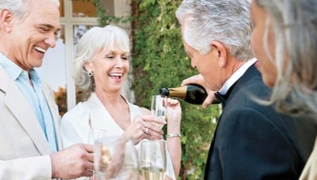 51 vuotta avioliittoa yhdessä: ominaisuudet, perinteet ja vihjeet juhlia