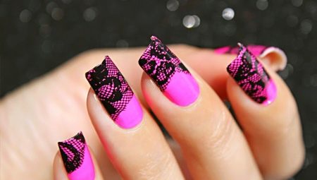 Black and pink manicure: a combination of tenderness and chic