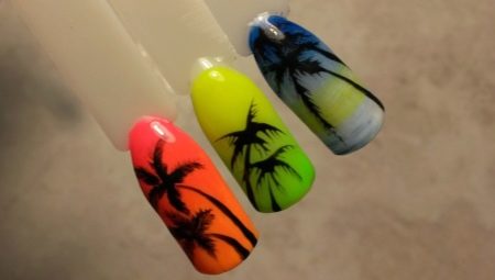 Hoe teken je een palmboom op de nagels?