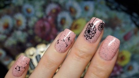 Hoe maak je een eenvoudige en stijlvolle manicure met paardenbloemen op de nagels?