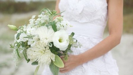 Bagaimana untuk memilih buket putih untuk pengantin perempuan?