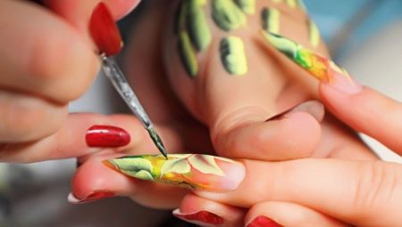 Chinees schilderen op nagels: manieren om te creëren en nuttige aanbevelingen