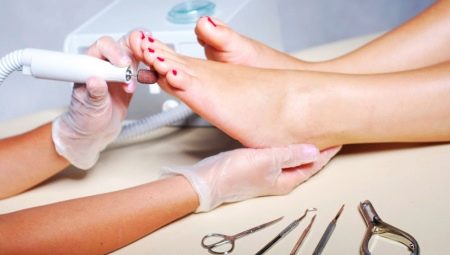 Combined pedicure: what is it and how is it performed?