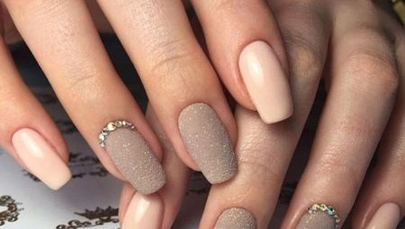 Manicure in beige and brown: chic novelties and elegant ideas