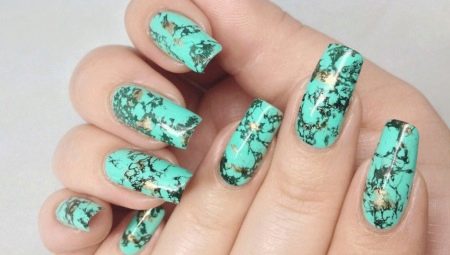 Manicure in black and turquoise colors: beauty and style