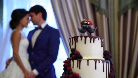 Idea asal untuk membuat kek perkahwinan yang luar biasa