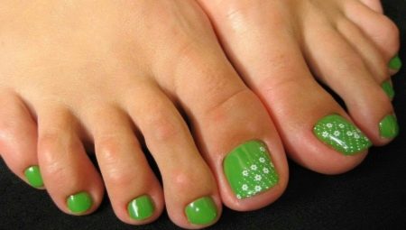 Top 8 sơn móng chân màu xanh lá cây siêu đẹp cho mọi phong cách  TOKYOMETRO