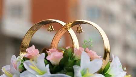 Dárek pro novomanžele od rodičů na svatbu: tradiční a neobvyklé možnosti