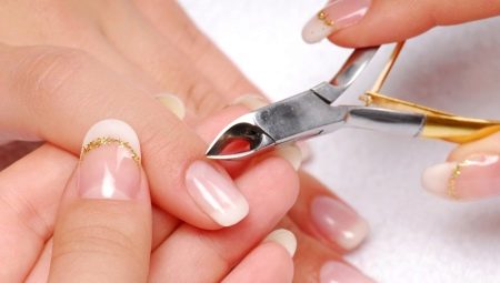 Hvad er et klassisk manicure og hvordan man udfører det?