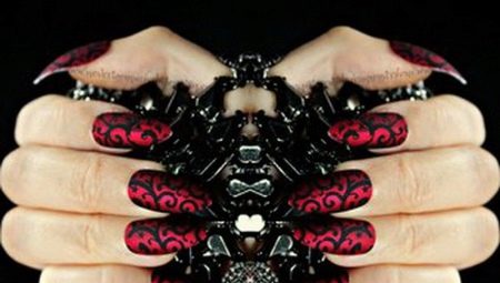 Reka bentuk manicure dalam gaya Gothic