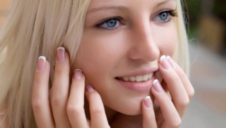 French manicure: mga tampok na disenyo at trend ng taon