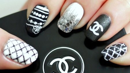 Chanel-stil manicure
